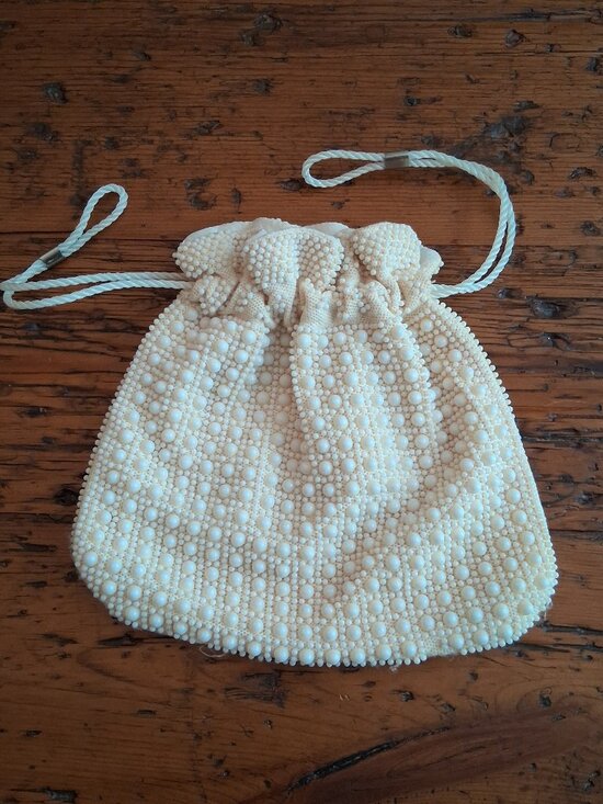 Vintage Handbags - Vintage White/ Beige Beaded Lined Drawstring Bag Pouch